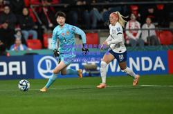 极速电竞:英格兰女足队员受伤无缘比赛，黑斯特内特表达遗憾